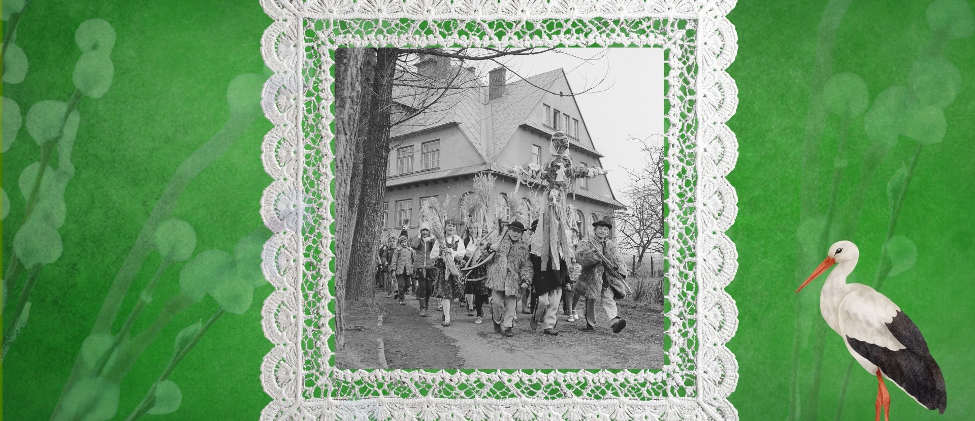 Grafika do wydarzenia - bocian oraz zdjęcie archiwalne grupy ludzi z marzanną