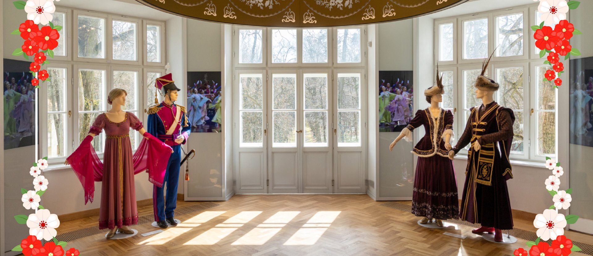 Manekiny ubrane w kostiumach szlacheckich i kostiumach z okresu Księstwa Warszawskiego na wystawie Centrum Folkloru Polskiego "Karolin"