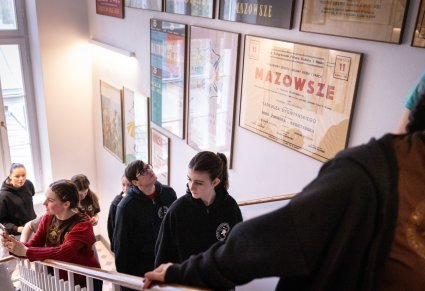 Zespół Poltex podczas zwiedzania Centrum Folkloru Polskiego "Karolin"