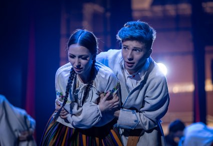 Para Artystów grających w spektaklu Betlejem Polskie