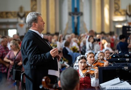 Zbliżenie na maestro Jacka Bonieckiego