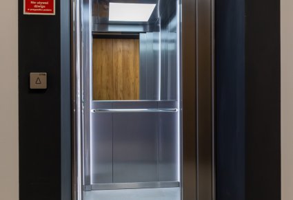 Bursa - dokumentacja zdjęciowa etapów przebudowy