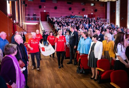 Wniesienie flagi Olimpijskiej