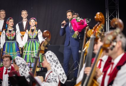 Zbliżenie na Sekretarza Marszałka Województwa Mazowieckiego - Emila Sawickiego