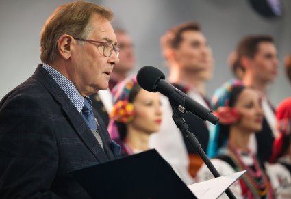 Zbliżenie na konferansjera
