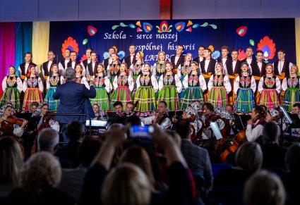 Widownia i chór podczas koncertu