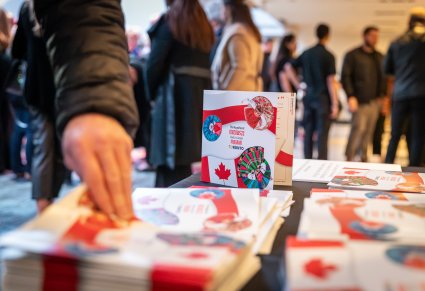 Zbliżenie na programy koncertu w Toronto