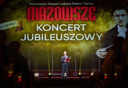 Na scenie w trakcie przemowy Sekretarz Stanu w Kancelarii Prezydenta Wojciech Kolarski