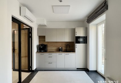 Bursa - dokumentacja zdjęciowa etapów przebudowy