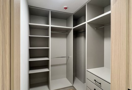 Bursa - dokumentacja zdjęciowa etapów przebudowy