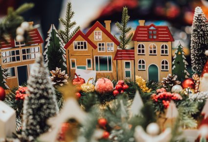 Ozdoby świąteczne na jarmarku