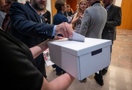 Urna na głosy publiczności