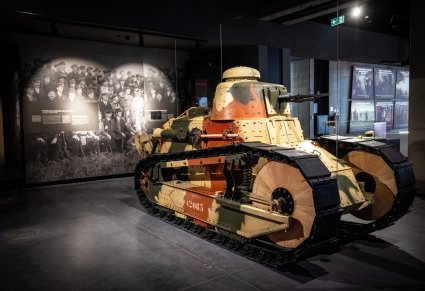 Czołg na wystawie w Muzeum Bitwy Warszawskiej