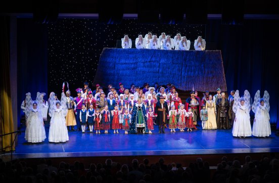  Na scenie Artyści spektaklu "Betlejem Polskie"